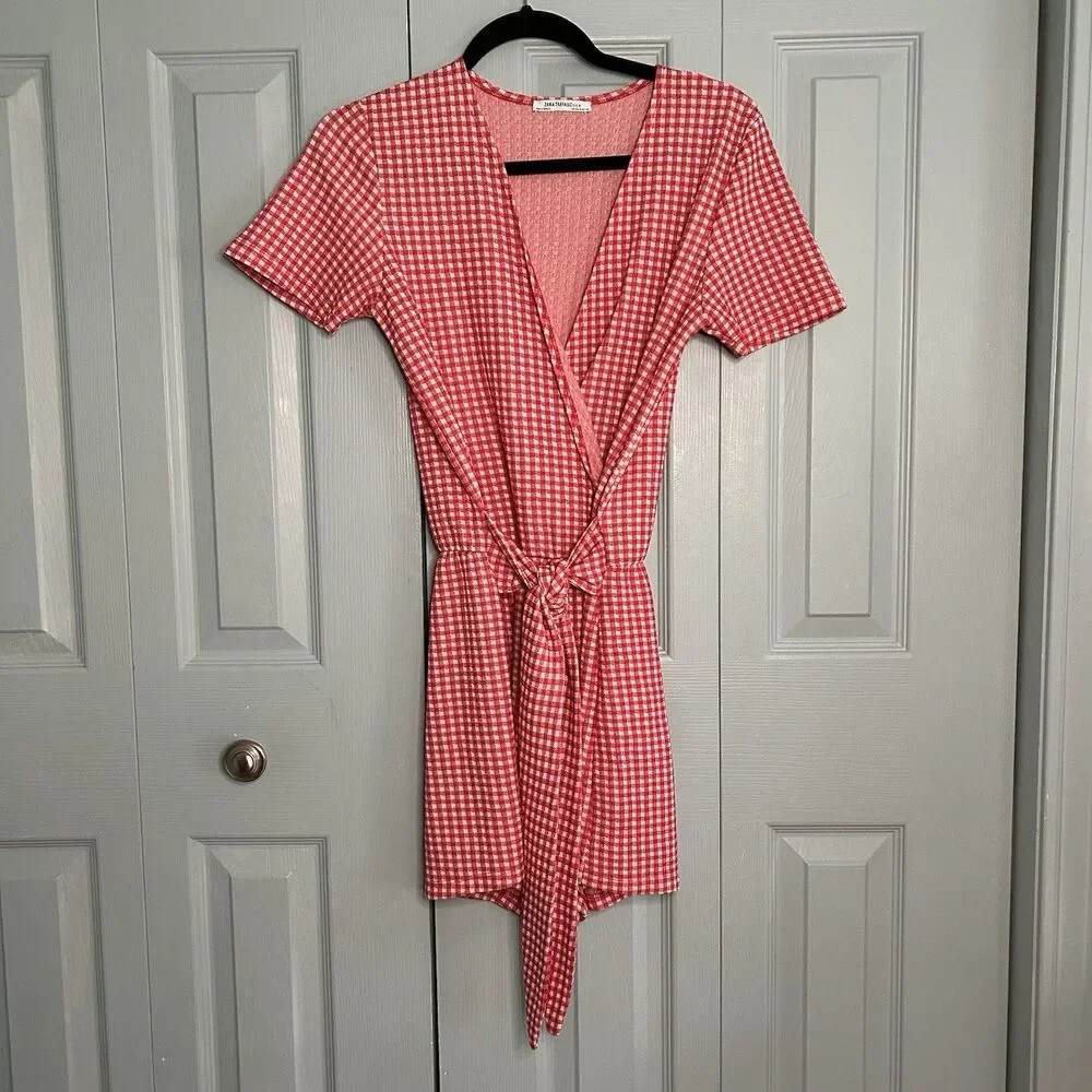 Zara Trafaluc TRF Women Red Check V-Neck‎ Waist Tie Wrap Romper Small